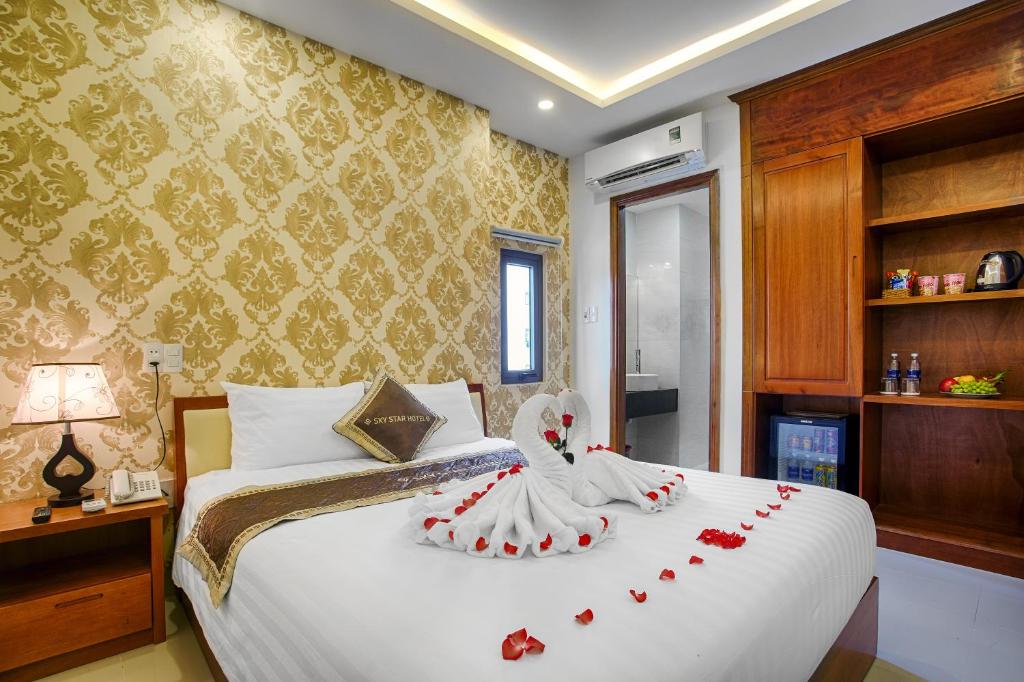 Sky Star Hotel - Khách sạn Đà nẵng