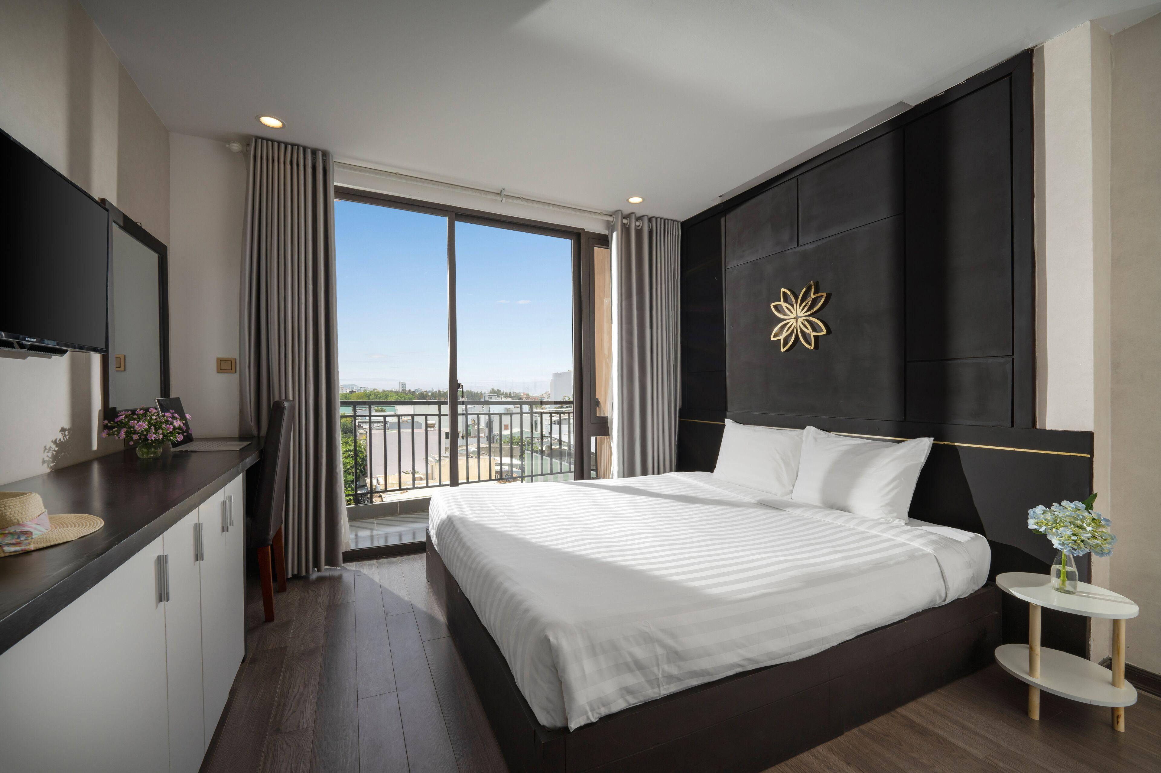 HANAMI HOTEL DANANG | ⋆⋆⋆ | DA NANG, VIETNAM | SEASON DEALS FROM $18