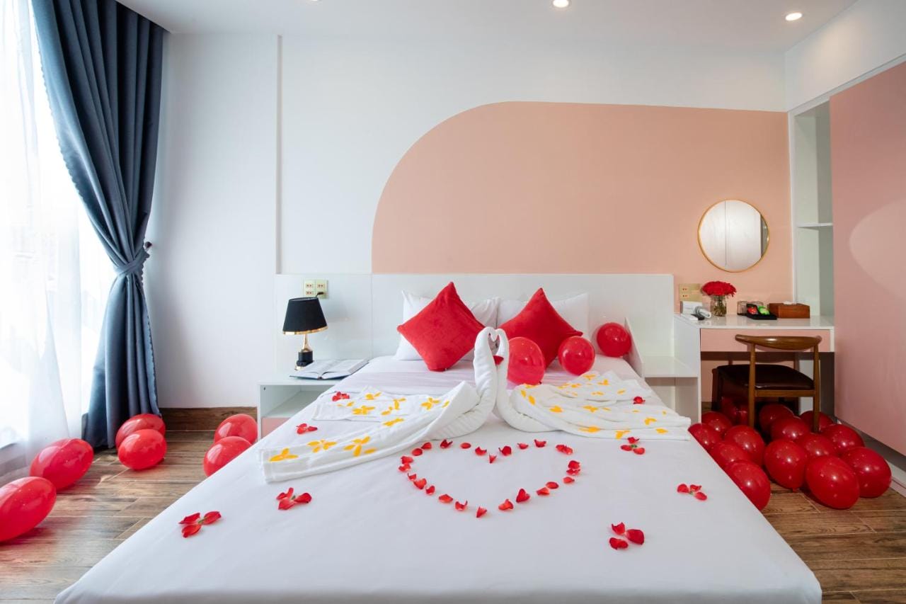 Đánh Giá FIRST Studio Hotel Da Nang - 572 Núi Thành, Đà Nẵng - Khám Phá Đà  Nẵng