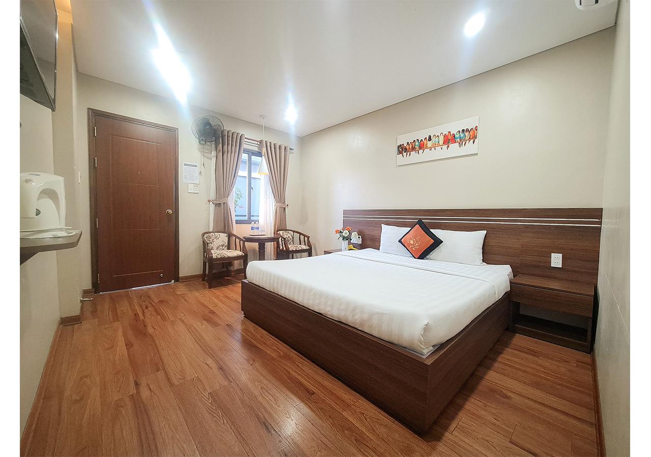 Quán Quân Hotel - Giá cả và Ưu đãi 2026, Đà Nẵng
