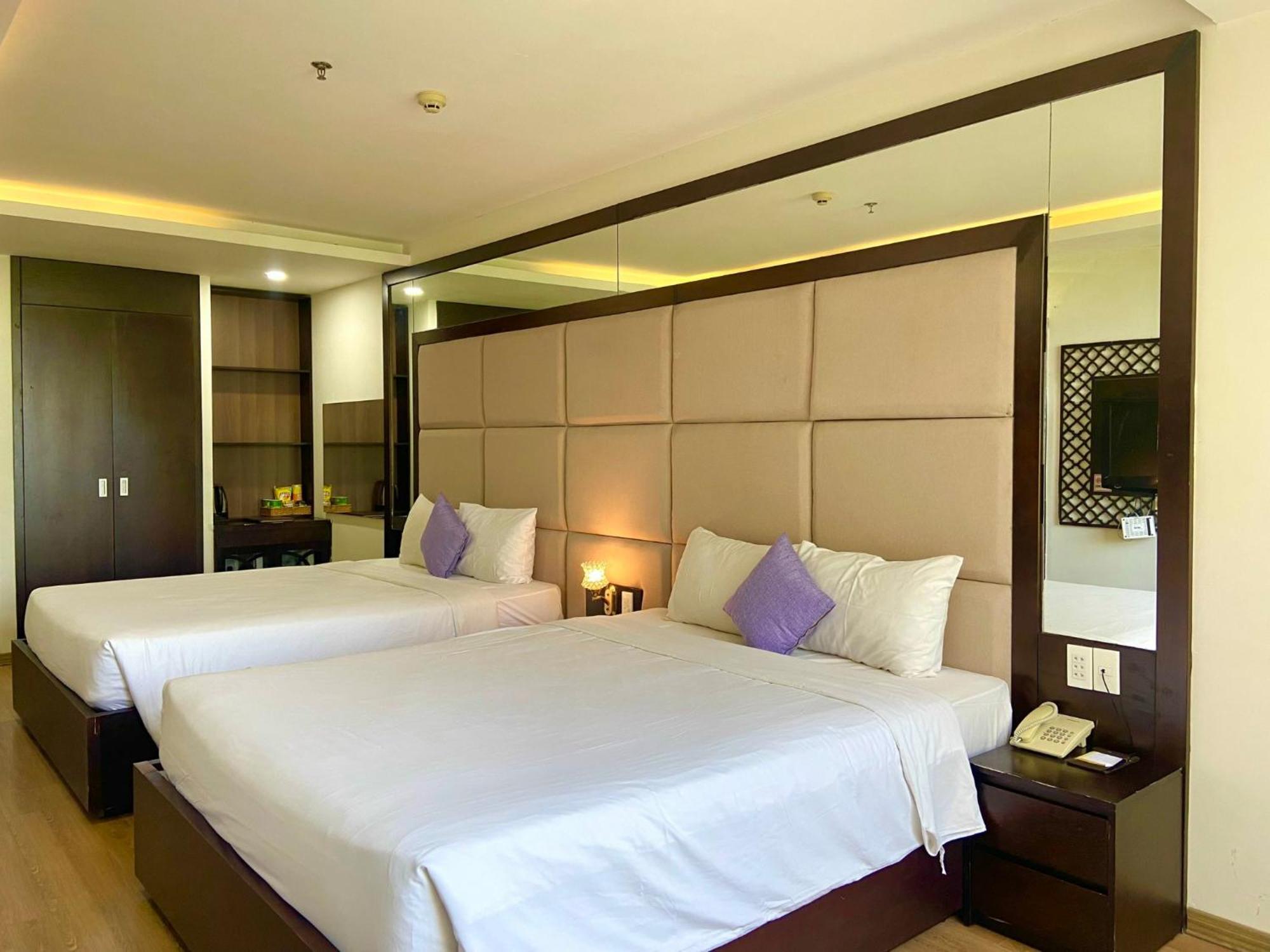HOTEL PARIAT RIVER FRONT | ⋆⋆⋆ | DA NANG, VIETNAM | SEASON DEALS FROM $23
